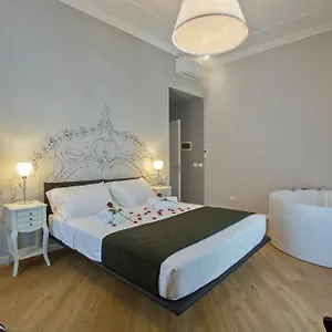 Ara 2*, Roma Italia